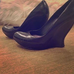 Alexander McQueen Sz 38 Sz 8 Platform Heels Black